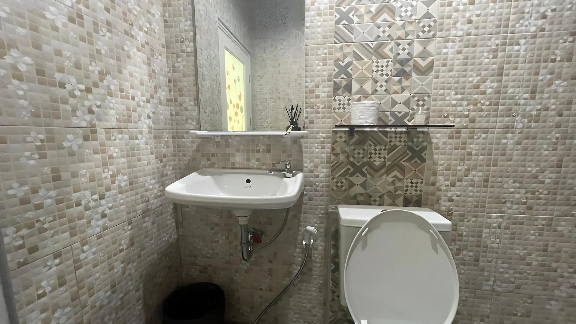 Davy Cottage Phuket Ban Riang Farm stay