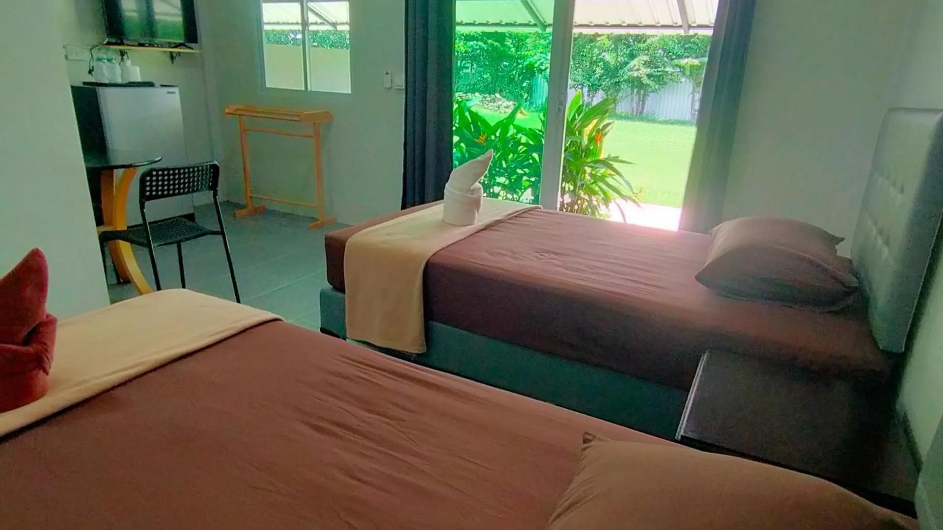 Davy Cottage Phuket Ban Riang 0*,