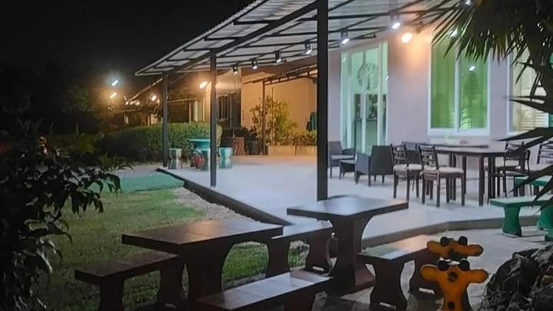 Davy Cottage Phuket Ban Riang 0*,